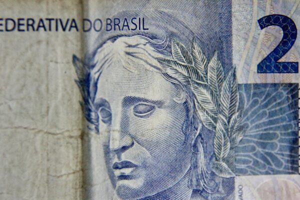 Como lidar com a sensação de que o dinheiro nunca é suficiente