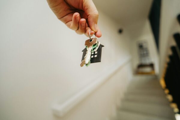 Minha Casa Minha Vida x financiamento tradicional: qual vale mais a pena para seu bolso?